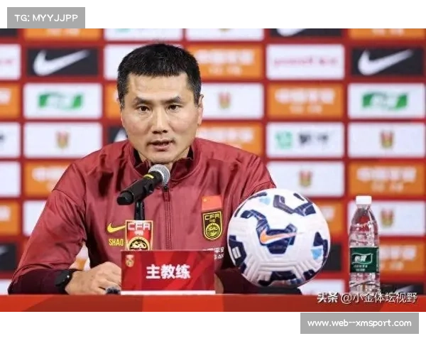 国足部分国脚中断休假向肇庆驻地报到，展现积极备战态度